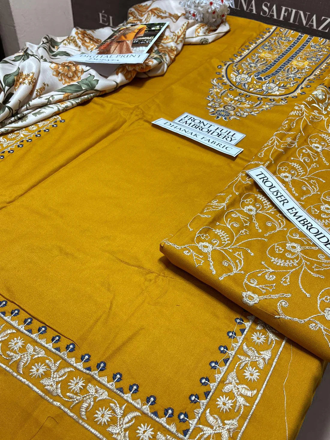 Sapphire Embroidery 3PC Dhanak  JCH-118