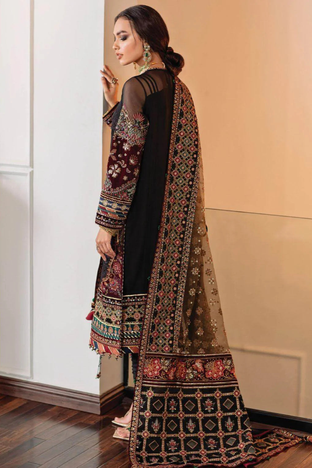 JCH-013 Baroque Heavy Embroidery 3PC Dhanak Suit