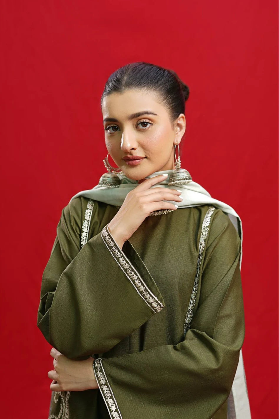 Urge Heavy Embroidery 3PC Dhanak Suit JCH-059