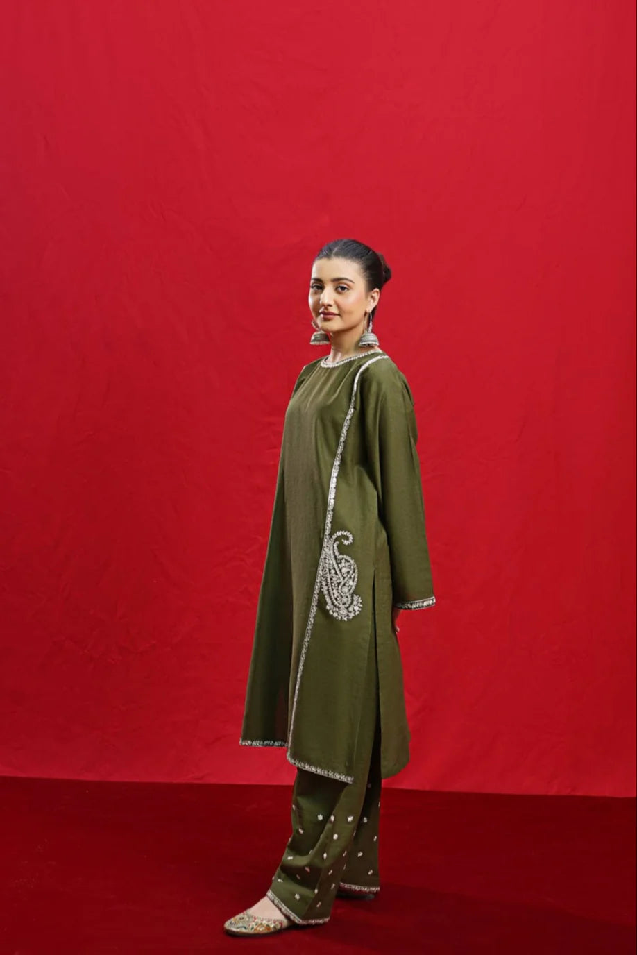 Urge Heavy Embroidery 3PC Dhanak Suit JCH-059