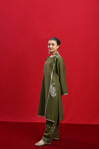 Urge Heavy Embroidery 3PC Dhanak Suit JCH-059