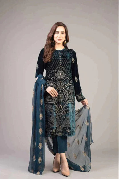 JCH-012 Bareeze Heavy Embroidery 3PC Dhanak Suit