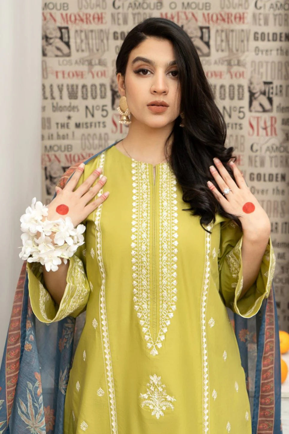 Urge Heavy Embroidery 3PC Dhanak Suit JCH-029
