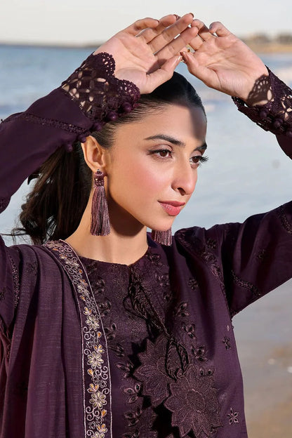Izel Heavy Embroidery 3PC Dhanak Suit JCH-104
