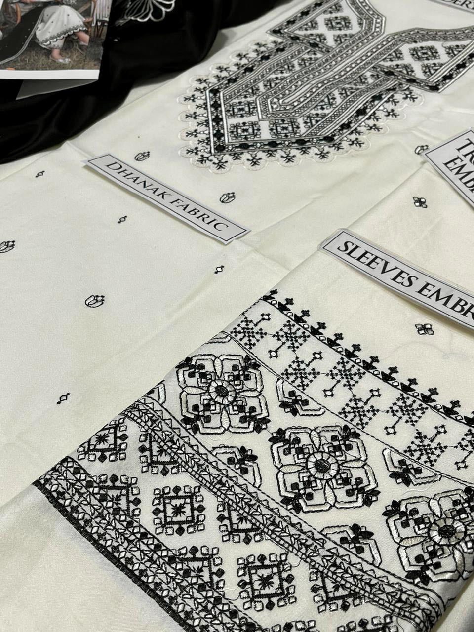 Qalamkar Embroidery 3PC Dhanak Suit JCH-103