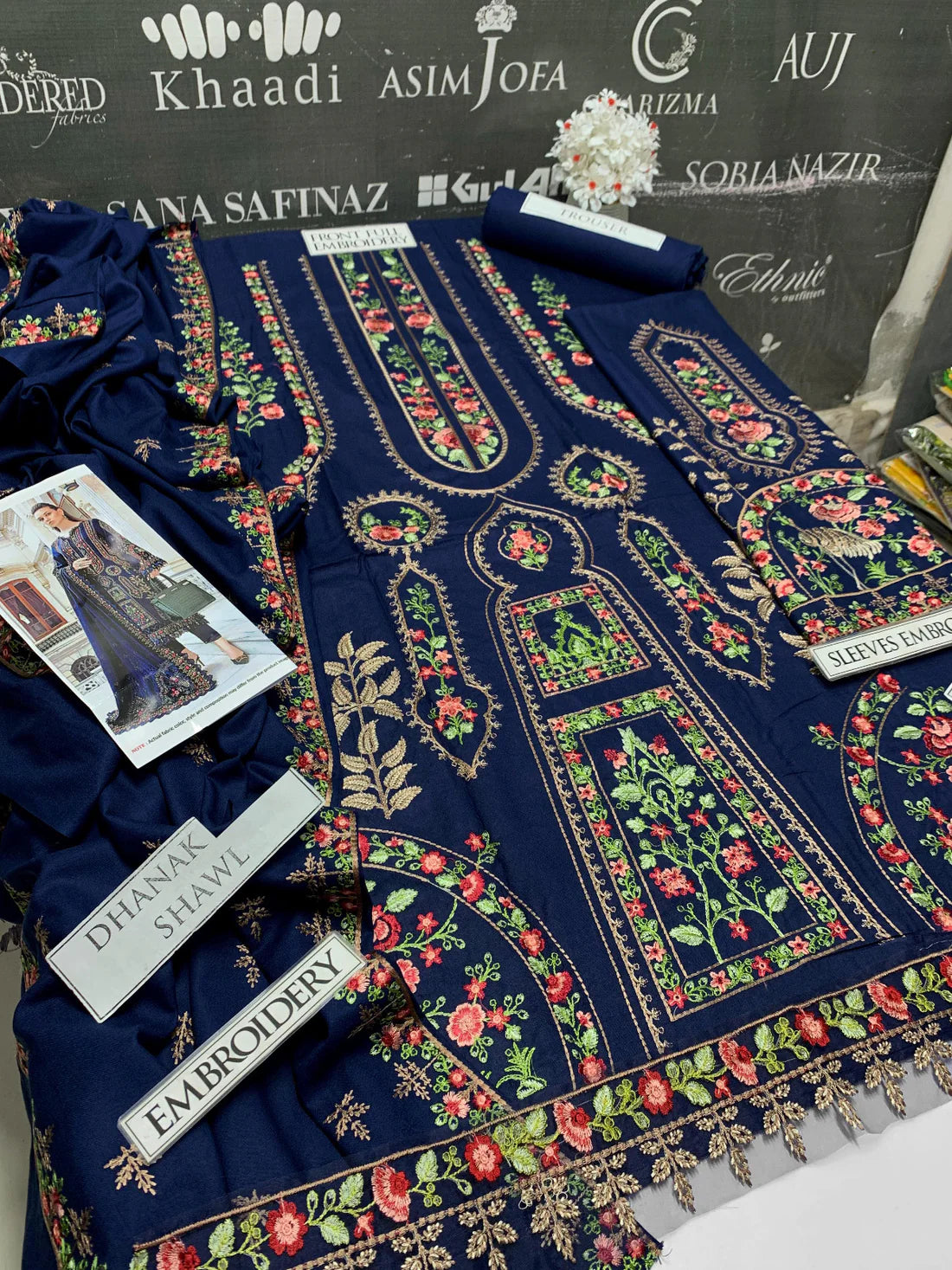 JCH-016 Maria B Heavy Embroidery 3PC Dhanak Suit
