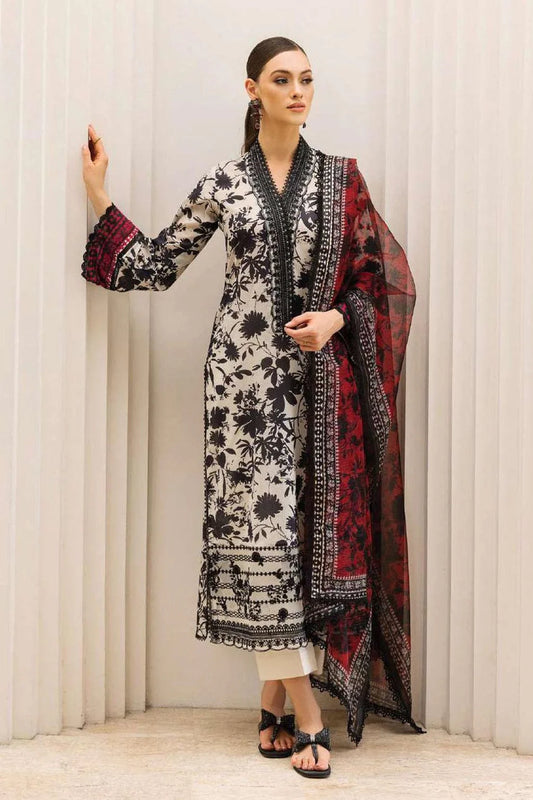 Zainab Chottani Embroidery 3PC Karandi Suit JCH-101