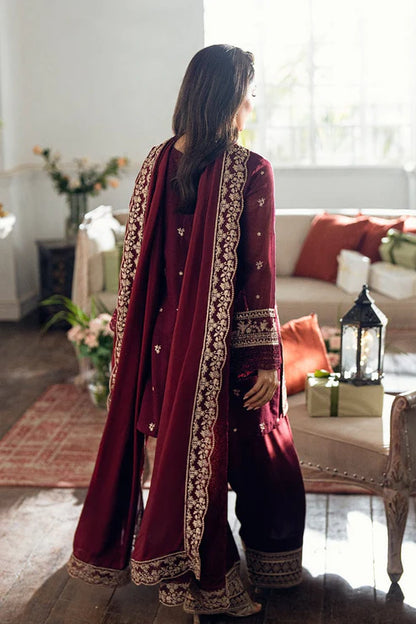 Azure Heavy Embroidery 3PC Dhanak Suit JCH-196