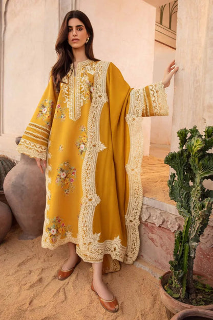 Crimson Heavy Embroidery 3PC Dhanak Suit JCH-044
