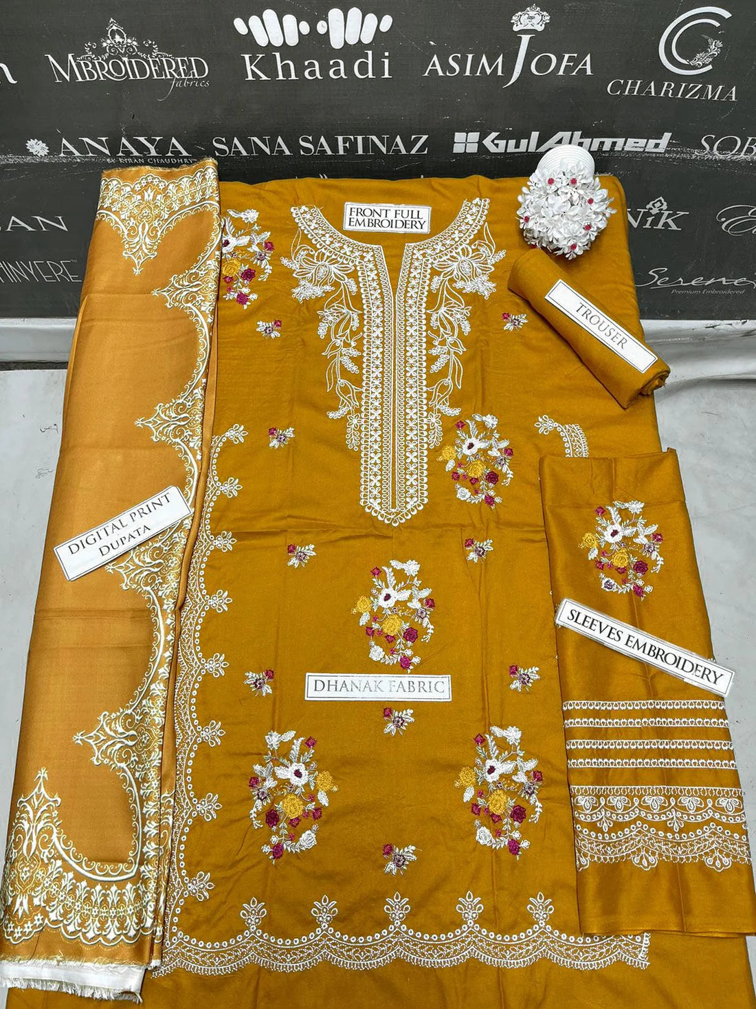 Crimson Heavy Embroidery 3PC Dhanak Suit JCH-044