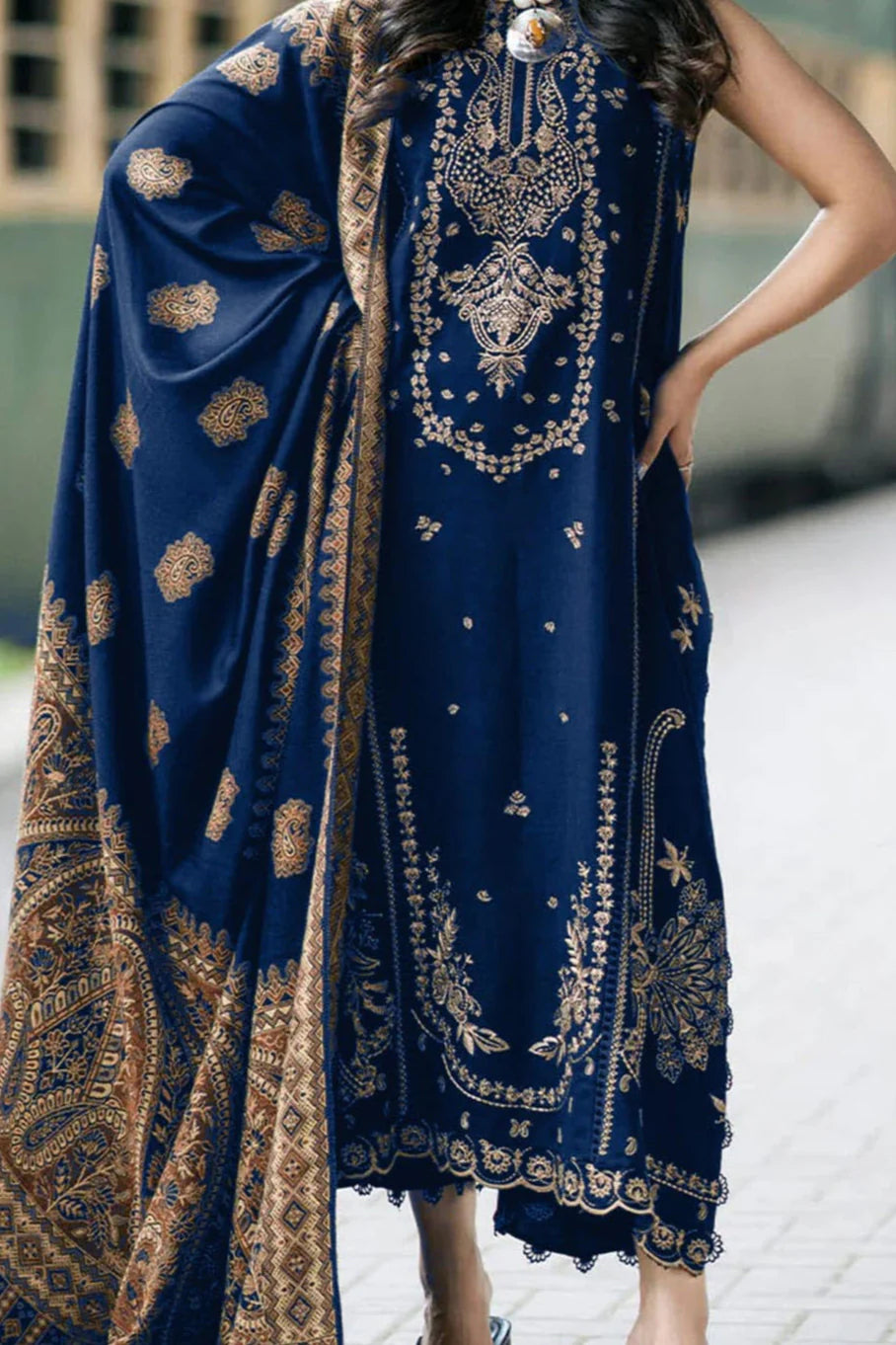 Bareeze Heavy Embroidery 3PC Linen Suit JCH-053