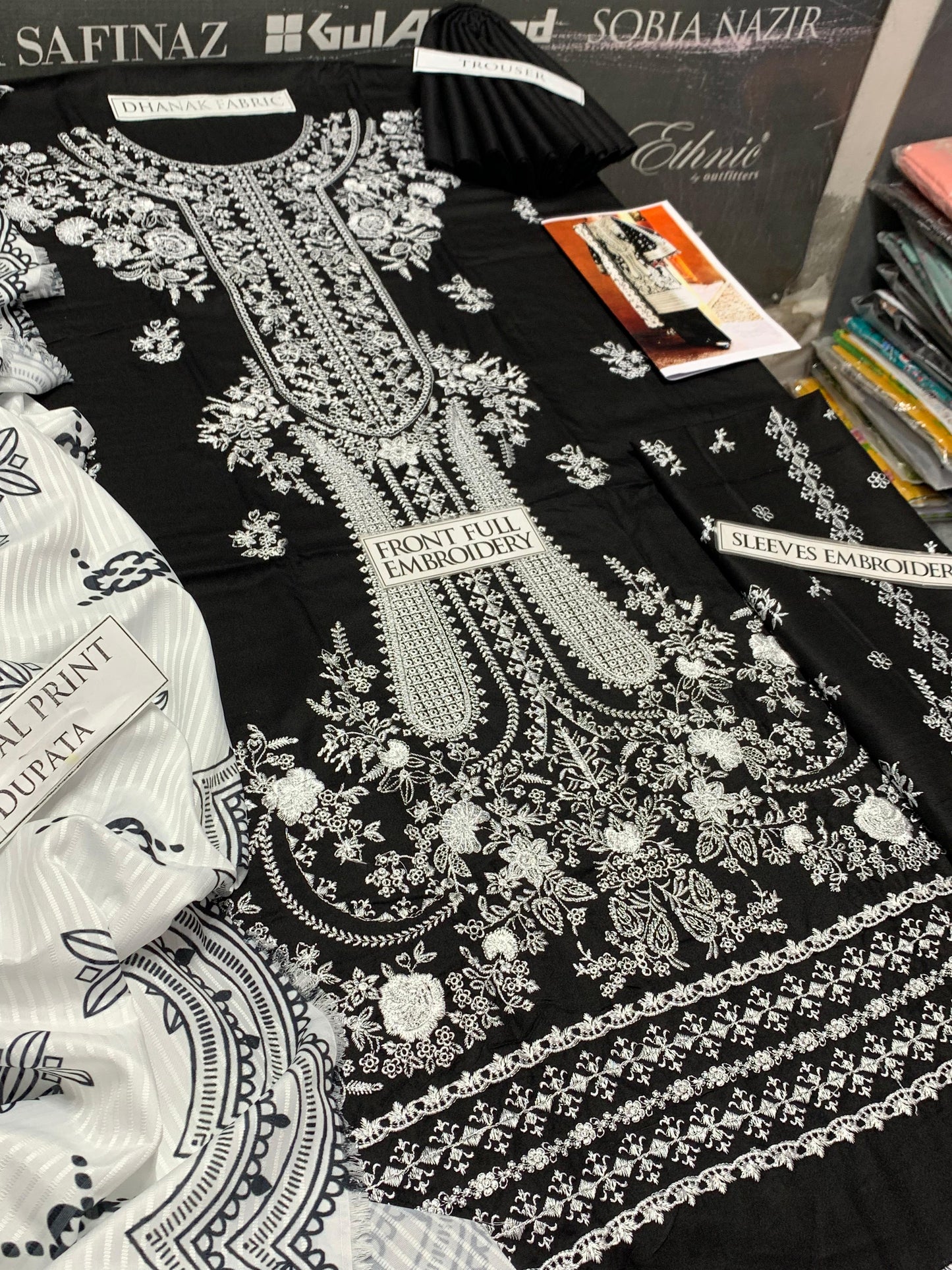 JCH-025 Hussain Rehar Heavy Embroidery 3PC Dhanak Suit